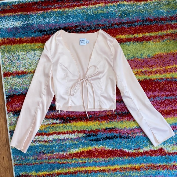 PRINCESS POLLY LONG SLEEVE FRONT TIE TOP - Picture 7 of 9